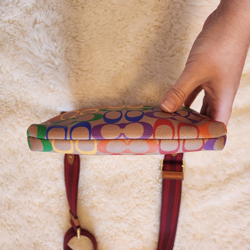 Coach Kitt Messenger Crossbody in Rainbow Signature Canvas Pride CA232 NWOT - Picture 3 of 10